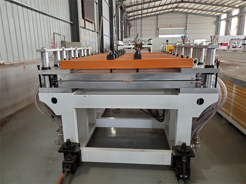 木飾面機器設(shè)備報價 木飾面機器設(shè)備 華利德塑機有口皆碑